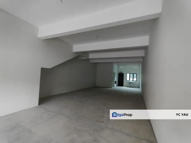 Shop for sale in Malaka