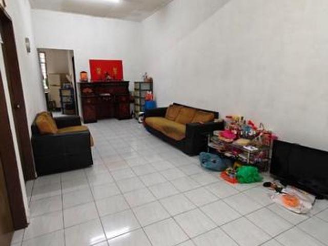 Terraced House for sale in Pontian