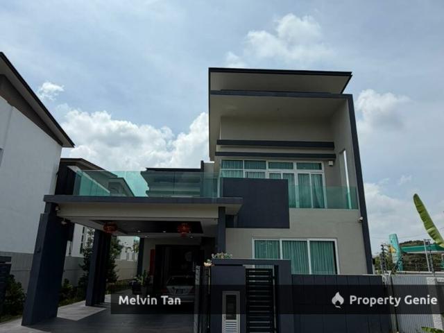 Bungalow for sale in Malaka