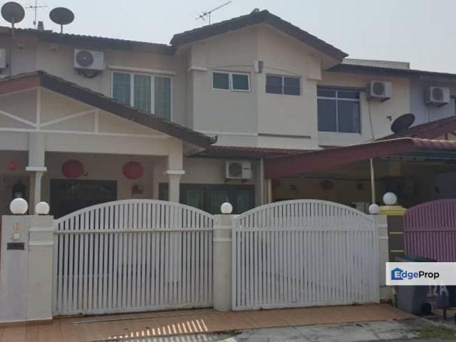 House for sale in Malaka