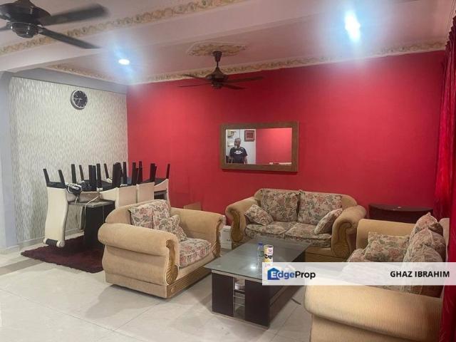 House for sale in Malaka
