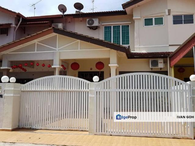 House for sale in Malaka