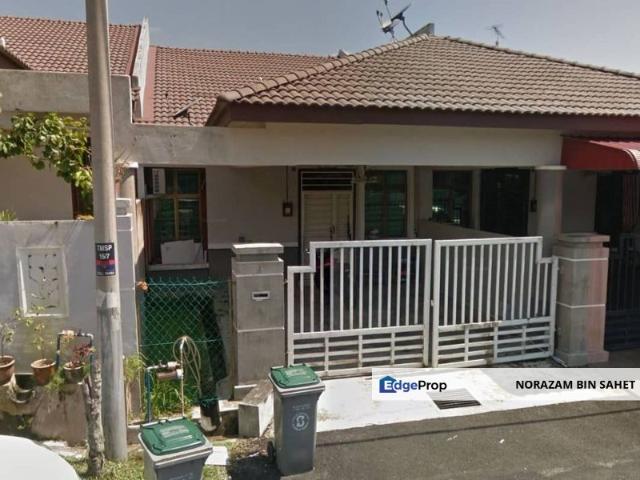 House for sale in Malaka