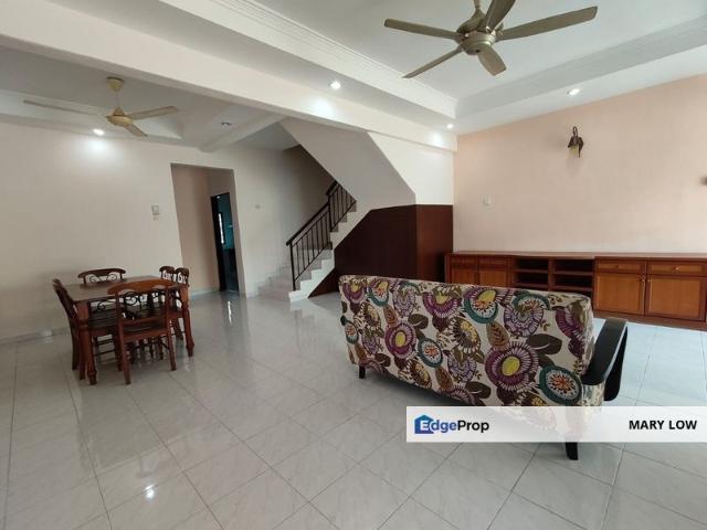 House for sale in Malaka