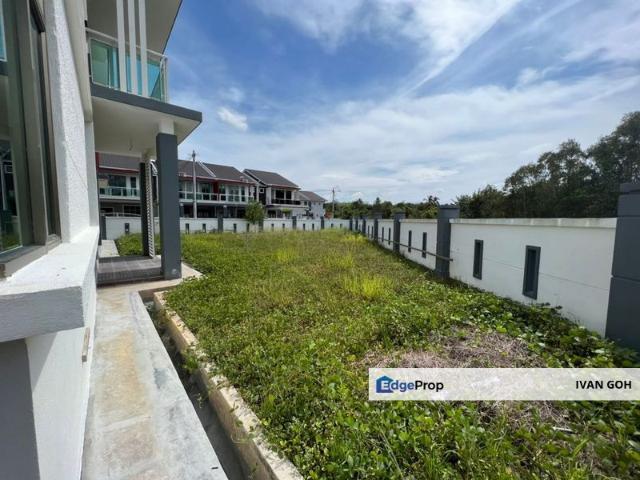 House for sale in Malaka