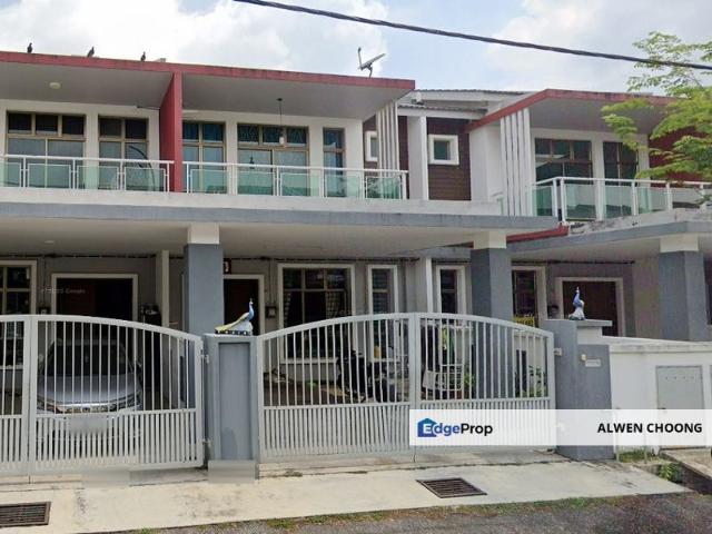 House for sale in Malaka