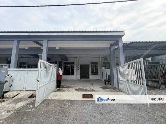 House for sale in Malaka
