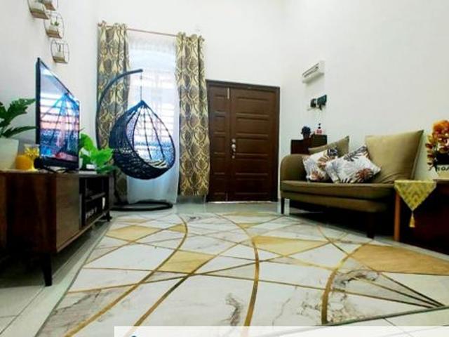 House for rent in Malaka