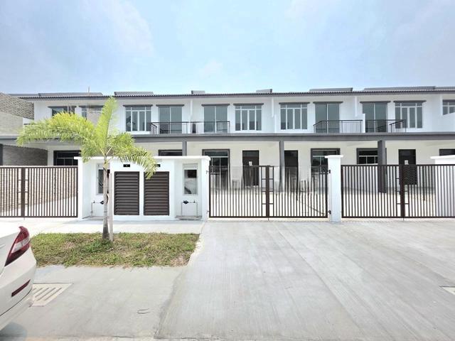 Terraced House for sale in Jenjarom, Kuala Langat