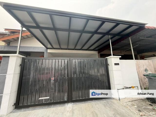 House for sale in Scientex Kulai, Kelapa Sawit