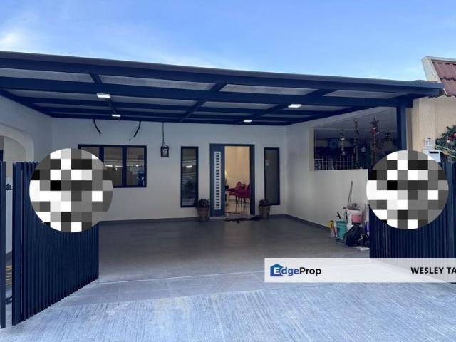 House for sale in Malaka