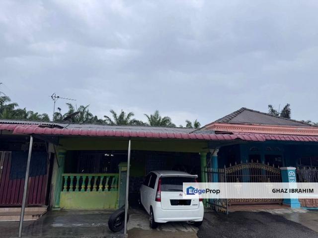 House for sale in Malaka