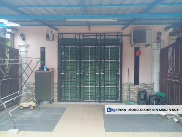 House for sale in Malaka