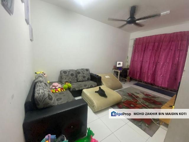 House for sale in Malaka