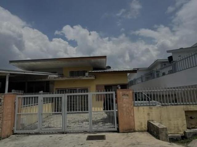 Residential House for sale in Selayang, Selangor