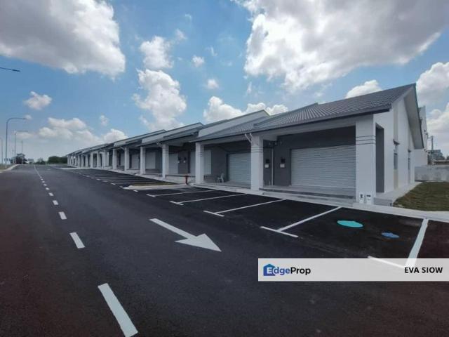 Shop for rent in Bukit Ledang, Johor