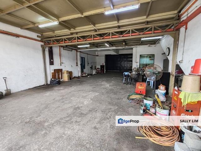 Warehouse for rent in Bukit Ledang, Johor