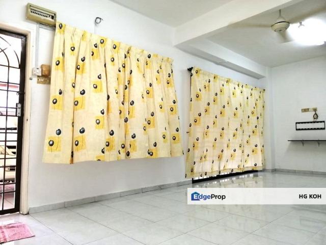 House for rent in Malaka
