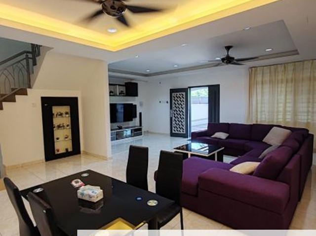 House for sale in Malaka