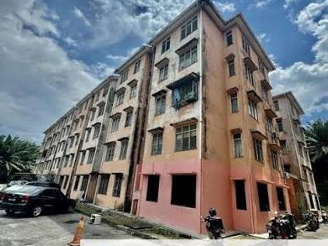 Flat for rent in Kajang, Langat