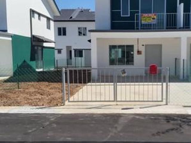 Terraced House for sale in Wellesley, Penang