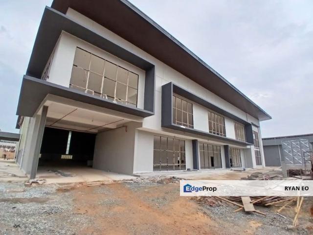 Warehouse for sale in Taman Desa Idaman, Seelong