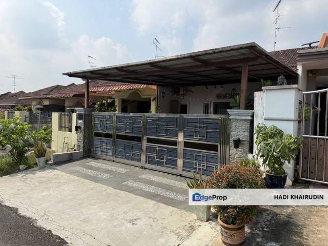 House for sale in Taman Senai Utama, Kulai