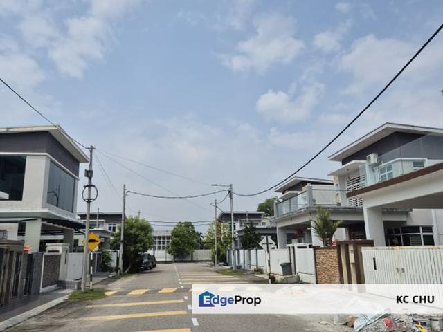 House for sale in Sendayan Village, Negeri Sembilan