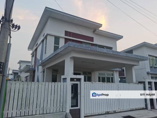 House for sale in Sendayan Village, Negeri Sembilan