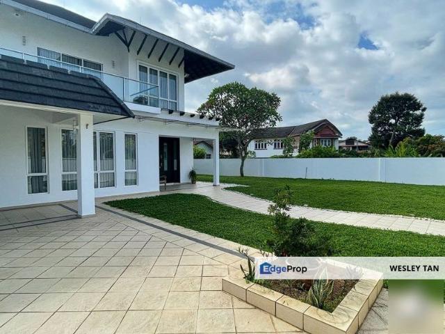 House for sale in Malaka