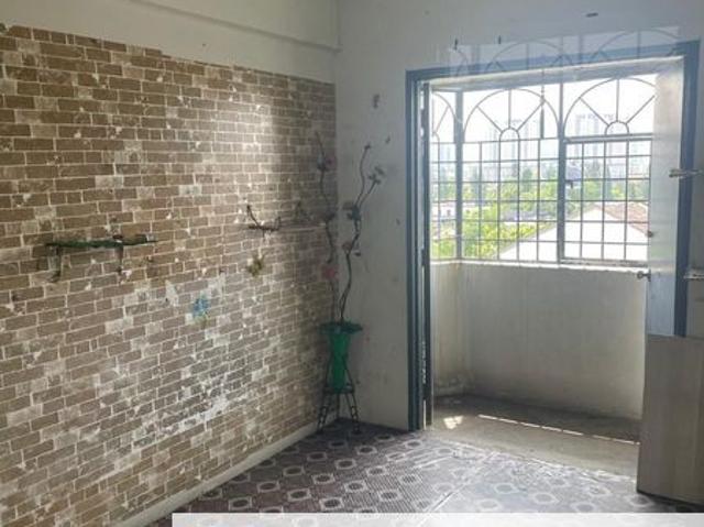 Flat for rent in Kajang, Langat