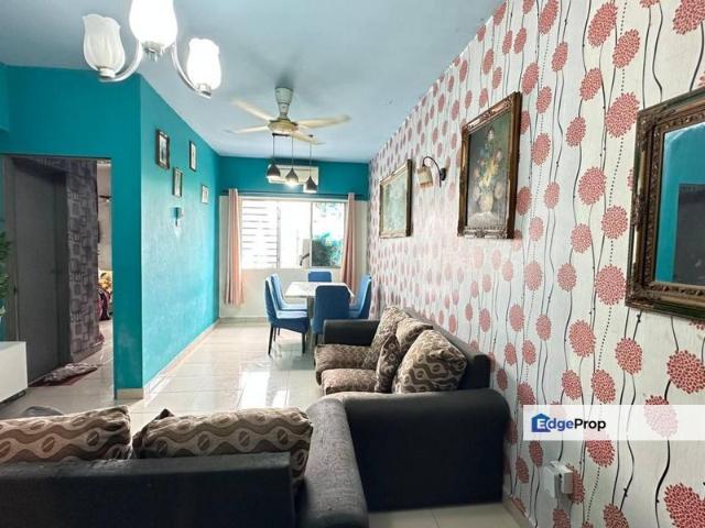 Flat for sale in Kajang, Langat