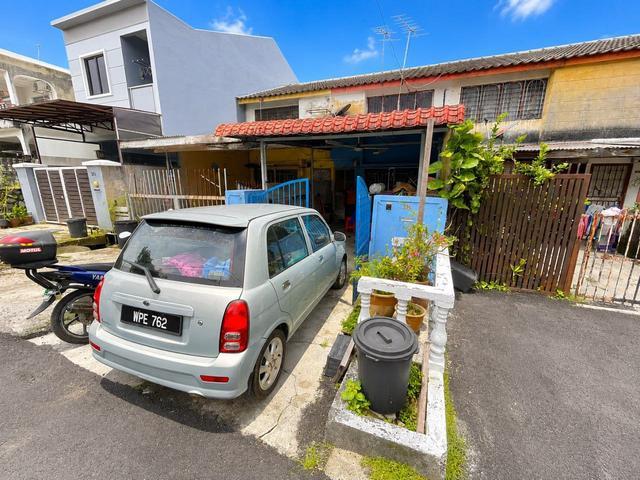 Terraced House for sale in Langat, Selangor