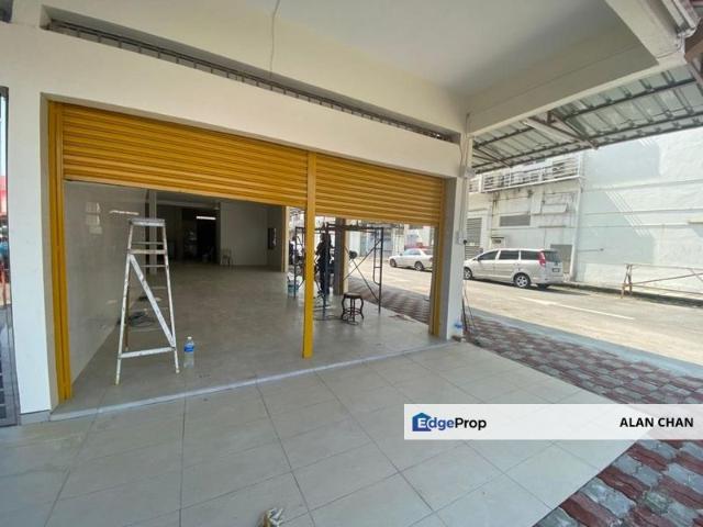 Shop for rent in Seri Kembangan, Majlis Bandaraya Subang Jaya
