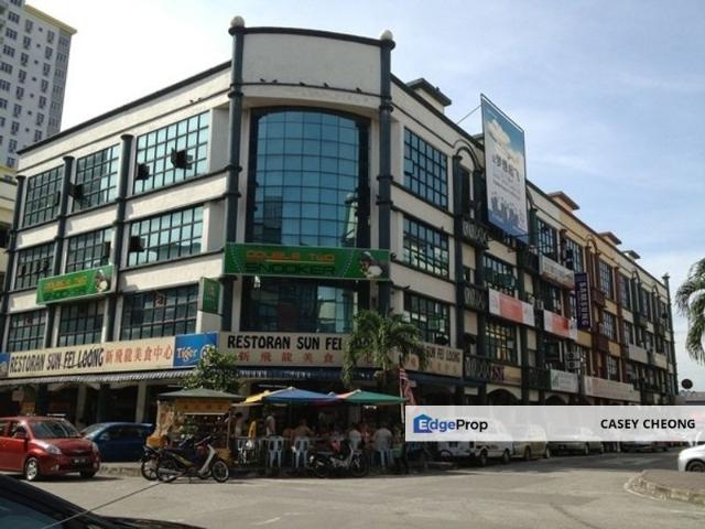 Shop for sale in Petaling, Subang Jaya