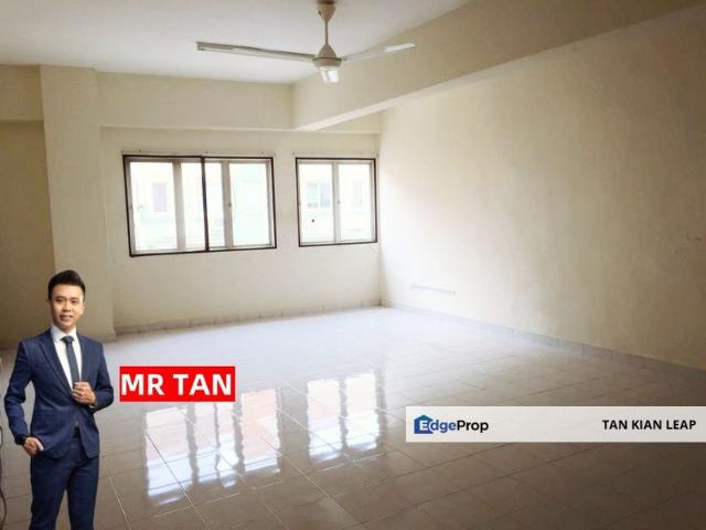 Flat for sale in Petaling, Subang Jaya