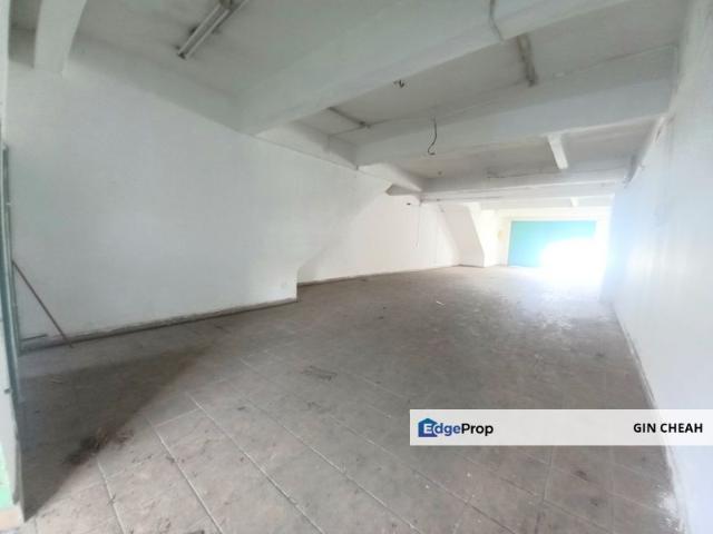 Shop for rent in Petaling, Subang Jaya