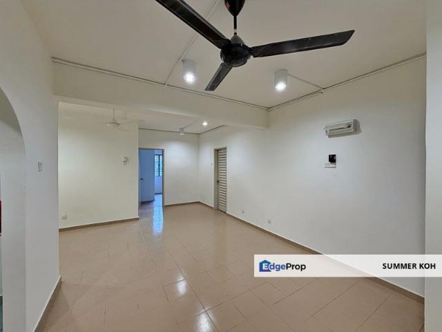 Flat for sale in Petaling, Subang Jaya