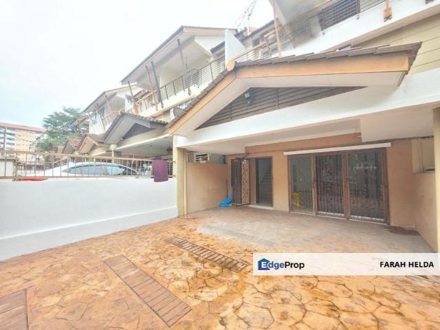 House for sale in Petaling, Subang Jaya