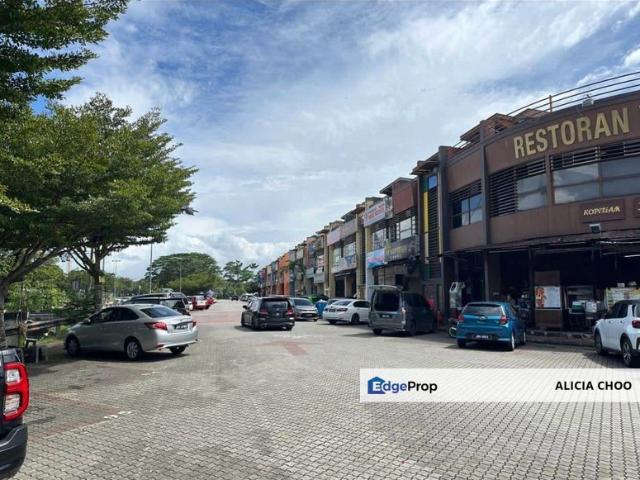 Shop for sale in Johor