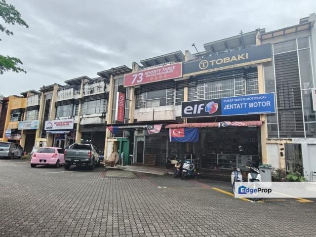 Shop for sale in Johor