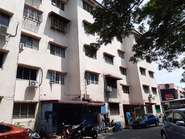 Flat for sale in Kajang, Langat