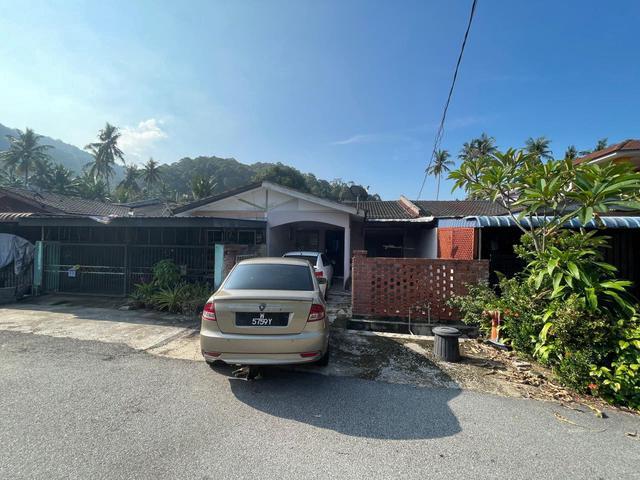Terraced House for sale in Perak, Tldm Lumut