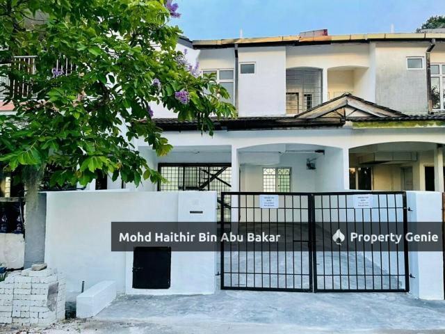 Terraced House for sale in Tanjong Sepat, Selangor