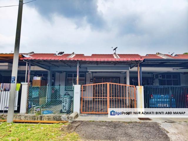 House for rent in Malaka