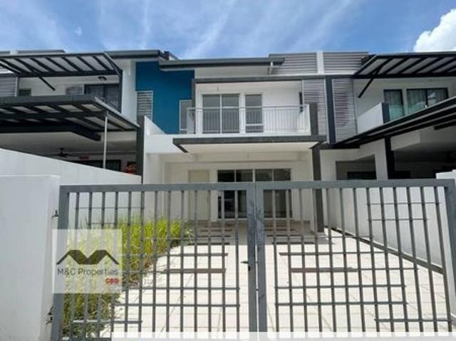 House for sale in Sendayan Village, Negeri Sembilan