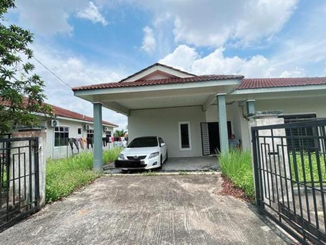 Bungalow for sale in Kluang, Johor