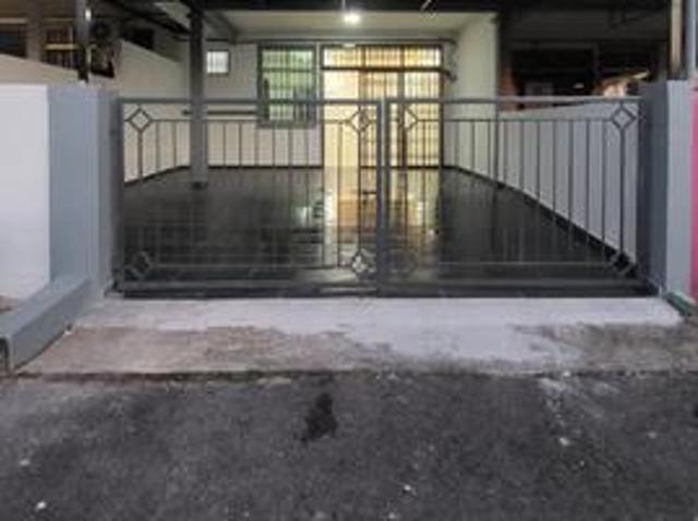 Terraced House for sale in Kluang
