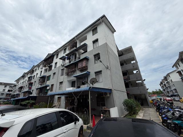 Flat for sale in Wellesley, Penang
