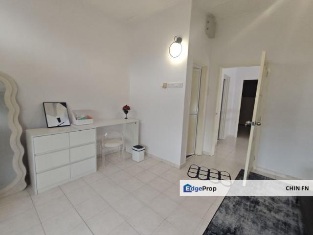 House for sale in Malaka